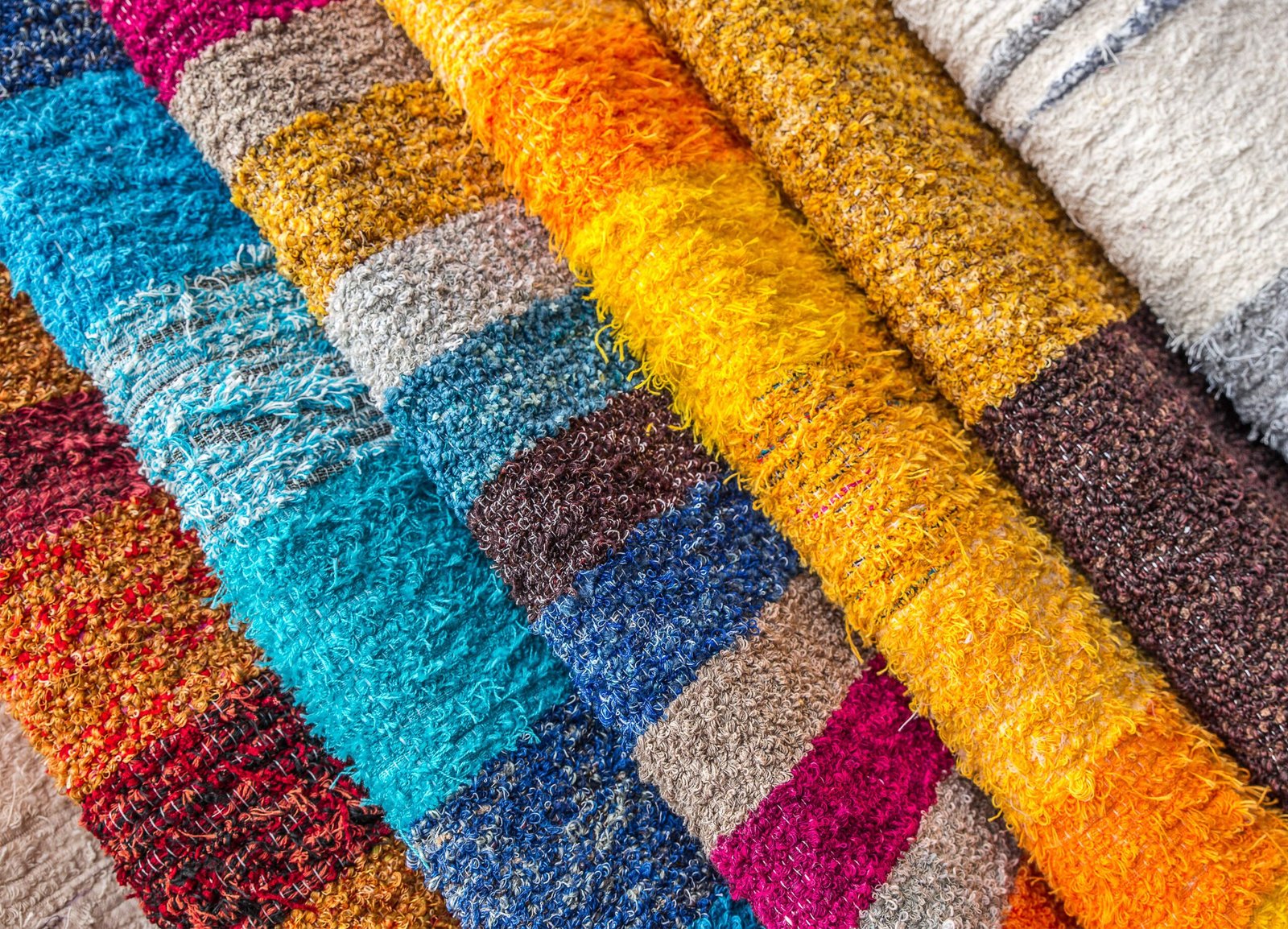 Textile fabric for water-based foaming ink